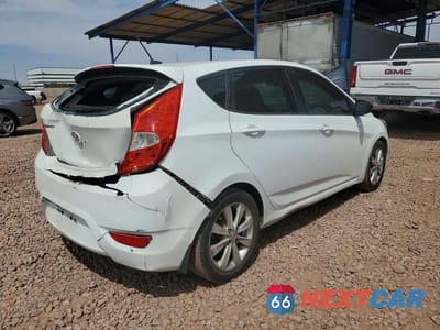 Trzecie zdjęcie samochodu z tyłu: 2013 HYUNDAI ACCENT SE VIN:KMHCU5AEXDU086713 - miniatura