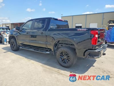 Drugie zdjęcie samochodu z przodu: 2021 CHEVROLET SILVERADO K1500 TRAIL BOSS CUSTOM VIN:3GCPYCEF5MG439881 - miniatura