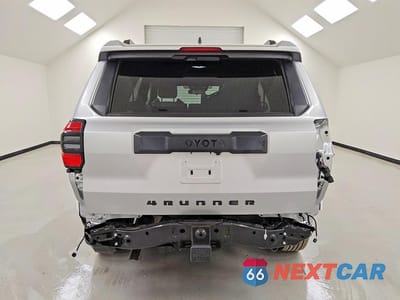 Zdjęcie 6 z 13 samochodu: 2026 TOYOTA 4RUNNER SR5 VIN:JTEVA5BR7T5094800 - miniatura