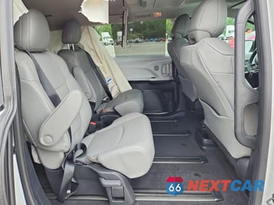 Zdjęcie 11 z 13 samochodu: 2026 TOYOTA SIENNA XLE 7-PASSENGER VIN:5TDYSKFC5TS251981 - miniatura