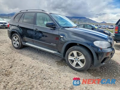 Czwarte zdjęcie samochodu z boku: 2012 BMW X5 XDRIVE35D VIN:5UXZW0C58CL673861 - miniatura