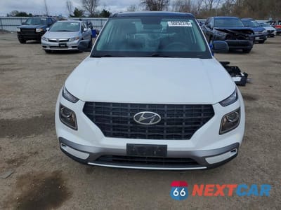 Piąte zdjęcie samochodu w środku: 2022 HYUNDAI VENUE SE VIN:KMHRB8A31NU208411 - miniatura