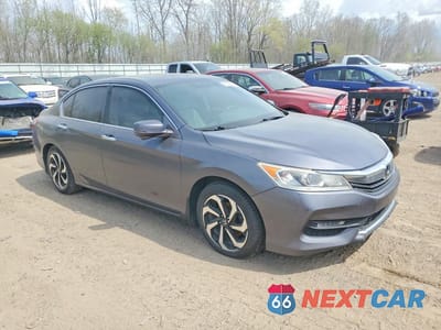 Czwarte zdjęcie samochodu z boku: 2016 HONDA ACCORD EX VIN:1HGCR2F76GA091025 - miniatura
