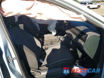 Zdjęcie 7 z 12 samochodu: 2025 VOLKSWAGEN JETTA SPORT VIN:3VWBX7BU7SM043292 - miniatura