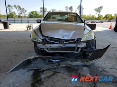 Piąte zdjęcie samochodu w środku: 2004 HONDA ACCORD EX VIN:1HGCM56814A072001 - miniatura