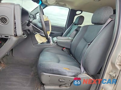 Zdjęcie 7 z 13 samochodu: 2004 CHEVROLET AVALANCHE C1500 VIN:3GNEC12T44G257777 - miniatura