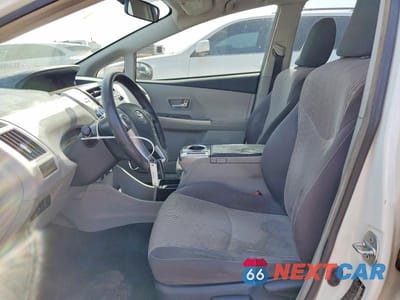 Zdjęcie 7 z 13 samochodu: 2015 TOYOTA PRIUS V THREE VIN:JTDZN3EU6FJ028524 - miniatura