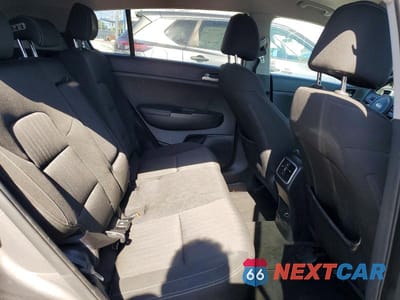 Zdjęcie 11 z 13 samochodu: 2017 KIA SPORTAGE LX VIN:KNDPM3AC1H7177270 - miniatura