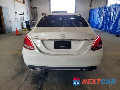 Zdjęcie 6 z 12 samochodu: 2017 MERCEDES-BENZ C 300 VIN:55SWF4JB0HU222386 - miniatura