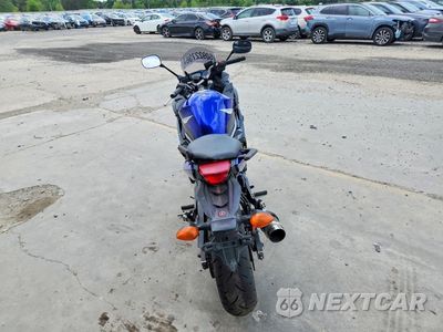 Czwarte zdjęcie samochodu z boku: 2013 YAMAHA FZ6R VIN:JYARJ18E6DA011106 - miniatura