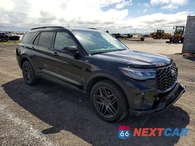 Czwarte zdjęcie samochodu z boku: 2025 FORD EXPLORER ST-LINE VIN:1FMUK8KH4SGA08945 - miniatura