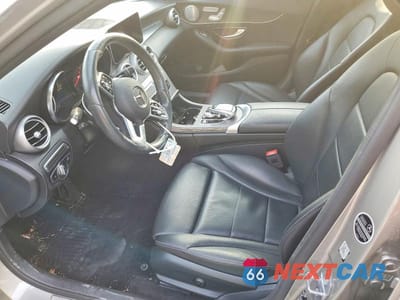 Zdjęcie 7 z 11 samochodu: 2019 MERCEDES-BENZ C 300 4MATIC VIN:55SWF8EB3KU288150 - miniatura