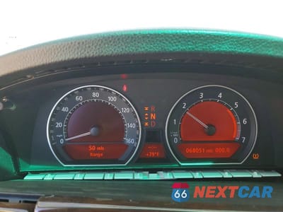 Zdjęcie 9 z 12 samochodu: 2007 BMW 750 VIN:WBAHN83507DT74215 - miniatura