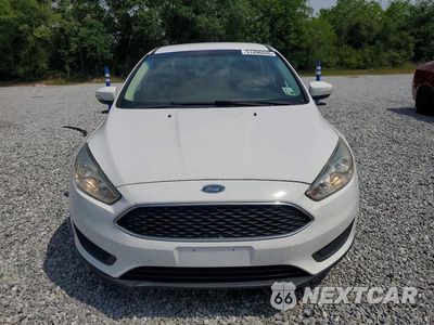 Piąte zdjęcie samochodu w środku: 2017 FORD FOCUS SE VIN:1FADP3F21HL292166 - miniatura