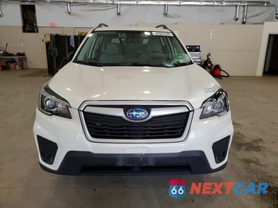 Piąte zdjęcie samochodu w środku: 2019 SUBARU FORESTER VIN:JF2SKACC2KH424977 - miniatura