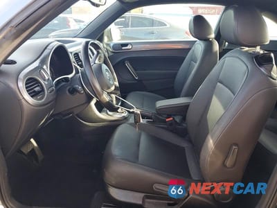 Zdjęcie 7 z 12 samochodu: 2016 VOLKSWAGEN BEETLE SE VIN:3VWJ07AT4GM633840 - miniatura