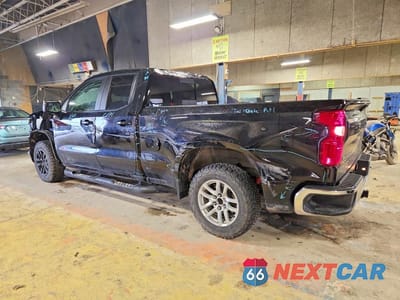 Drugie zdjęcie samochodu z przodu: 2021 CHEVROLET SILVERADO K1500 LT VIN:1GCRYDEDXMZ121901 - miniatura