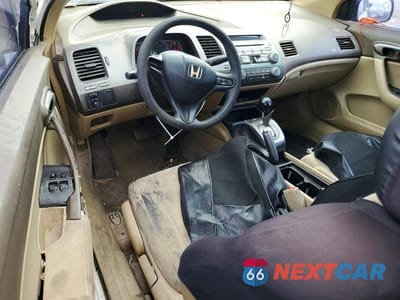 Zdjęcie 8 z 12 samochodu: 2008 HONDA CIVIC LX VIN:2HGFG12658H578729 - miniatura