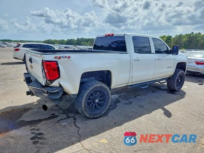 Trzecie zdjęcie samochodu z tyłu: 2015 CHEVROLET SILVERADO K2500 HEAVY DUTY LT VIN:1GC1KVE86FF565966 - miniatura