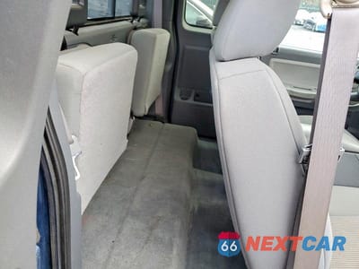 Zdjęcie 10 z 12 samochodu: 2005 DODGE DAKOTA SLT VIN:1D7HW42N55S150043 - miniatura