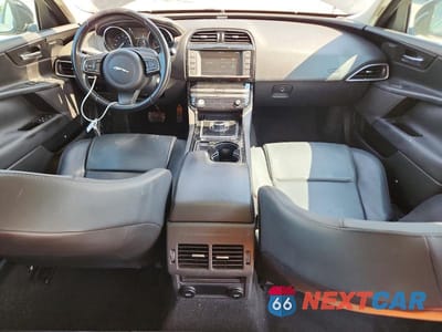 Zdjęcie 8 z 12 samochodu: 2017 JAGUAR XE PREMIUM VIN:SAJAD4BG4HA975487 - miniatura