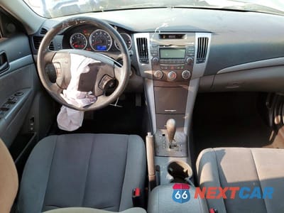 Zdjęcie 8 z 12 samochodu: 2010 HYUNDAI SONATA GLS VIN:5NPET4AC7AH650347 - miniatura