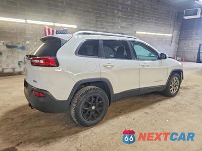 Trzecie zdjęcie samochodu z tyłu: 2015 JEEP CHEROKEE LATITUDE VIN:1C4PJMCB0FW793144 - miniatura
