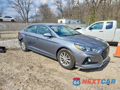 Czwarte zdjęcie samochodu z boku: 2019 HYUNDAI SONATA SE VIN:5NPE24AFXKH755284 - miniatura