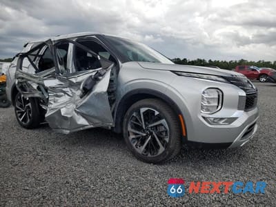Czwarte zdjęcie samochodu z boku: 2024 MITSUBISHI OUTLANDER SE VIN:JA4J3VA80RZ011824 - miniatura