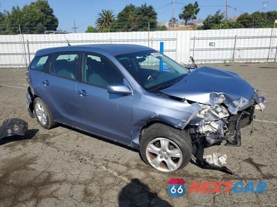 Czwarte zdjęcie samochodu z boku: 2007 TOYOTA COROLLA MATRIX XR VIN:2T1KR32E17C680502 - miniatura