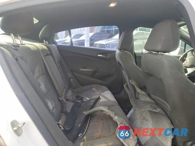 Zdjęcie 10 z 12 samochodu: 2018 CHEVROLET CRUZE LT VIN:1G1BE5SM0J7106036 - miniatura
