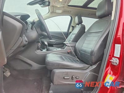 Zdjęcie 7 z 13 samochodu: 2018 FORD ESCAPE TITANIUM VIN:1FMCU9J9XJUC62116 - miniatura