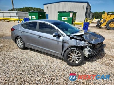 Czwarte zdjęcie samochodu z boku: 2019 HYUNDAI ELANTRA SE VIN:KMHD74LF0KU868673 - miniatura