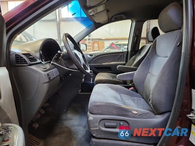 Zdjęcie 7 z 12 samochodu: 2007 HONDA ODYSSEY EX VIN:5FNRL38457B513019 - miniatura