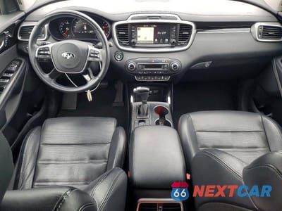 Zdjęcie 8 z 13 samochodu: 2019 KIA SORENTO SX V6 VIN:5XYPKDA57KG500535 - miniatura
