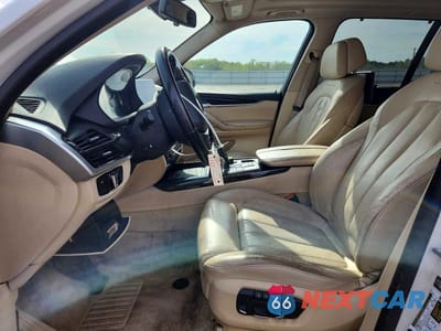 Zdjęcie 7 z 12 samochodu: 2014 BMW X5 XDRIVE35I VIN:5UXKR0C57E0H23133 - miniatura