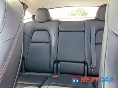 Zdjęcie 10 z 13 samochodu: 2022 TESLA MODEL Y VIN:7SAYGDEF8NF379635 - miniatura