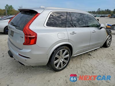 Trzecie zdjęcie samochodu z tyłu: 2017 VOLVO XC90 T6 VIN:YV4A22PL7H1185211 - miniatura