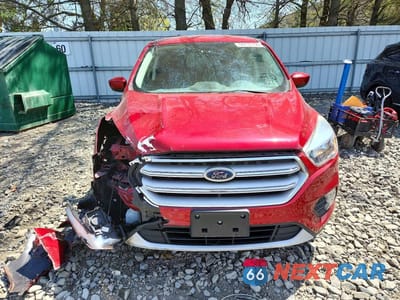 Piąte zdjęcie samochodu w środku: 2019 FORD ESCAPE SE VIN:1FMCU9GD5KUA48793 - miniatura