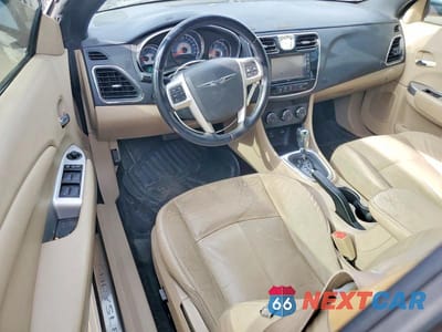 Zdjęcie 8 z 12 samochodu: 2012 CHRYSLER 200 LIMITED VIN:1C3BCBFG4CN178733 - miniatura