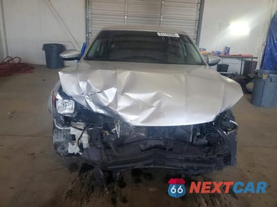 Piąte zdjęcie samochodu w środku: 2016 VOLKSWAGEN PASSAT S VIN:1VWAT7A39GC020363 - miniatura