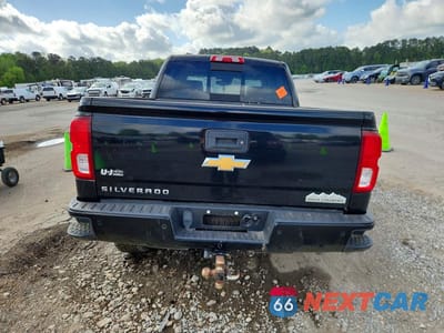 Zdjęcie 6 z 12 samochodu: 2018 CHEVROLET SILVERADO 1500 HIGH COUNTRY 4WD VIN:3GCUKTEC1JG420475 - miniatura
