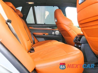 Zdjęcie 11 z 12 samochodu: 2016 BMW X5 M VIN:5YMKT6C53G0R77676 - miniatura