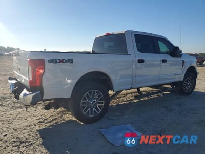 Trzecie zdjęcie samochodu z tyłu: 2017 FORD F250 SUPER DUTY VIN:1FT7W2BTXHEB13307 - miniatura