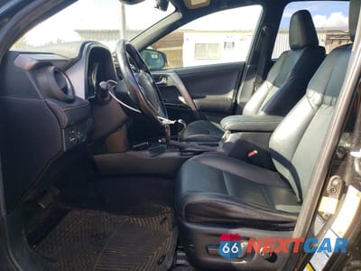 Zdjęcie 7 z 12 samochodu: 2017 TOYOTA RAV4 HV SE VIN:JTMJJREV0HD087400 - miniatura