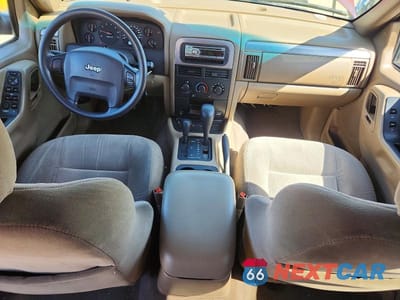 Zdjęcie 8 z 12 samochodu: 2001 JEEP GRAND CHEROKEE LAREDO VIN:1J4GW48S11C621185 - miniatura