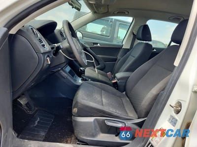 Zdjęcie 7 z 13 samochodu: 2018 VOLKSWAGEN TIGUAN LIMITED VIN:WVGAV7AX0JK003279 - miniatura