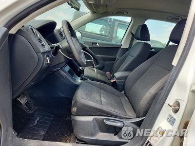 Zdjęcie 7 z 13 samochodu: 2018 VOLKSWAGEN TIGUAN LIMITED VIN:WVGAV7AX0JK003279 - miniatura