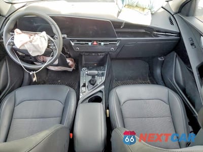 Zdjęcie 8 z 12 samochodu: 2025 KIA NIRO EX VIN:KNDCR3LE4S5262833 - miniatura