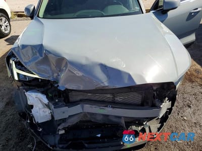 Zdjęcie 11 z 12 samochodu: 2024 VOLVO XC40 CORE VIN:YV4L12UK5R2284872 - miniatura